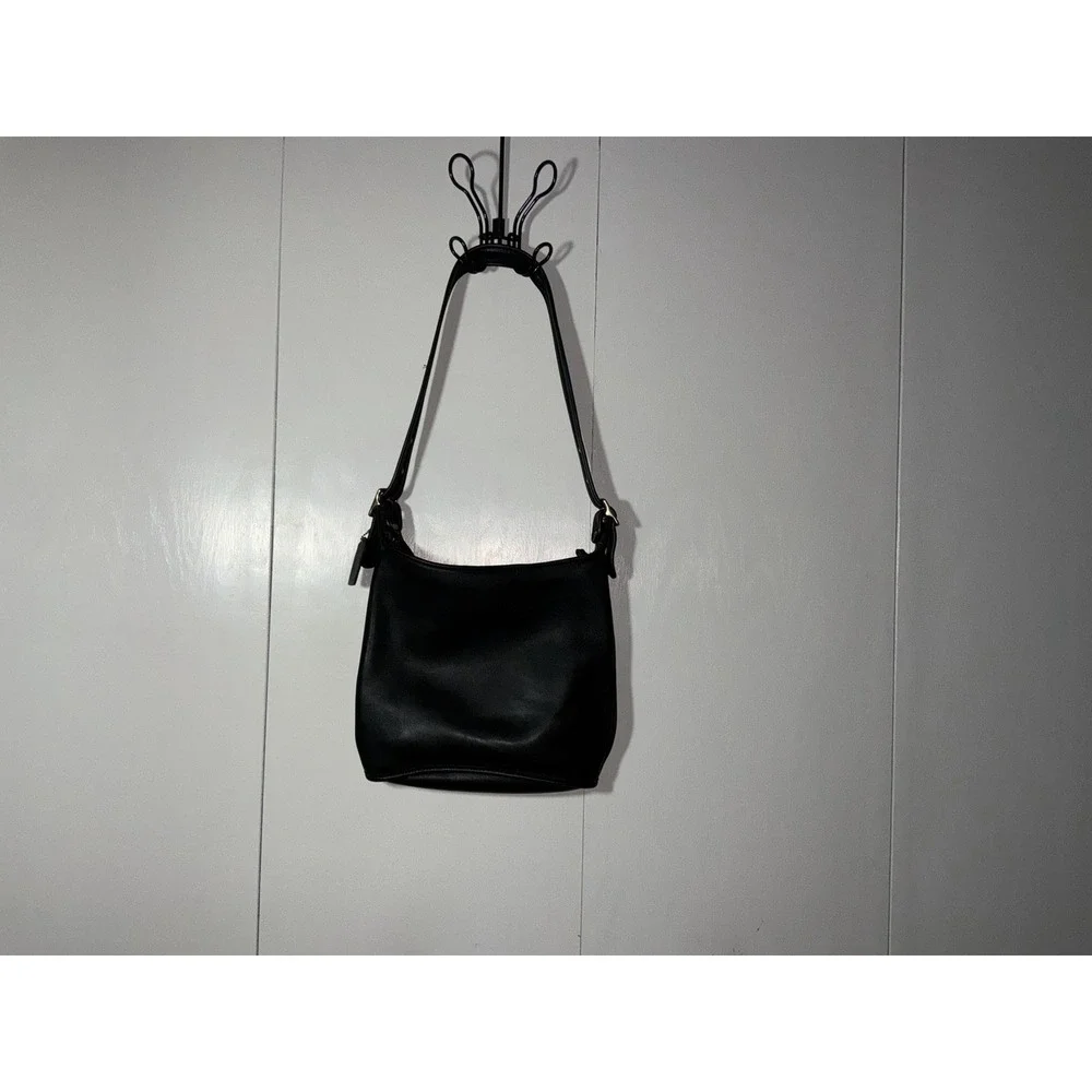 Vintage 2000 Black Slim Hobo Coach Bag -SEE PICS FOR SLIGHT IMPERFECTIONS